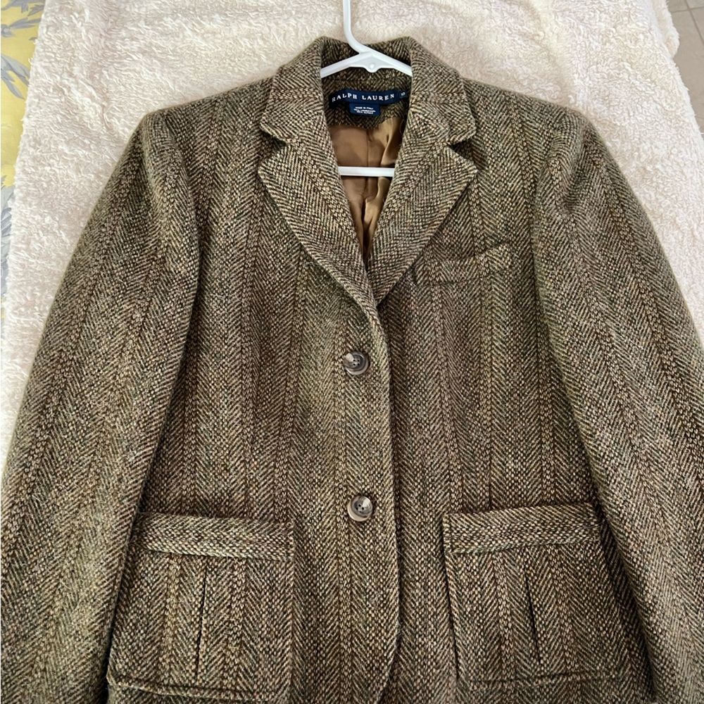 Semi fitted wool jacket Polo brand.